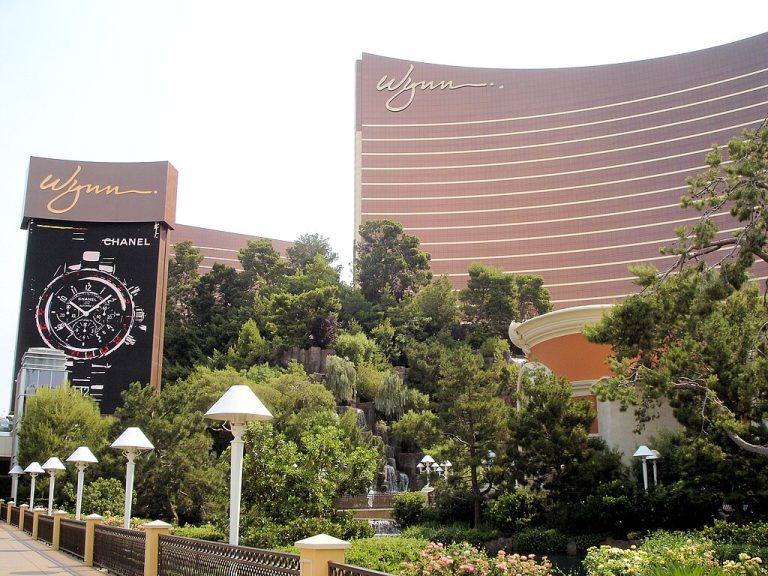 1024px DSC07139 The Wynn Hotel Las Vegas Nevada USA 4385677491 Large 768x576