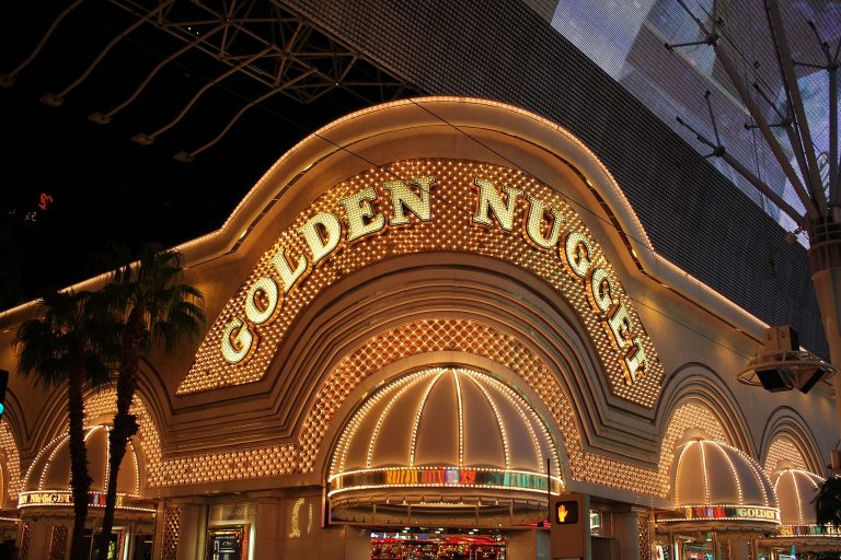 2048px Golden Nugget 23865913620 768x512
