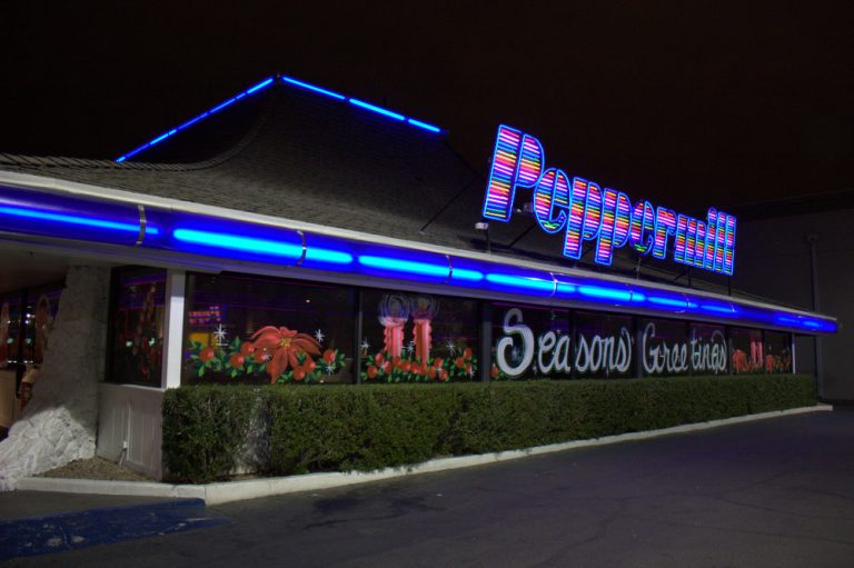 Peppermill restaurant exterior 2011 768x511