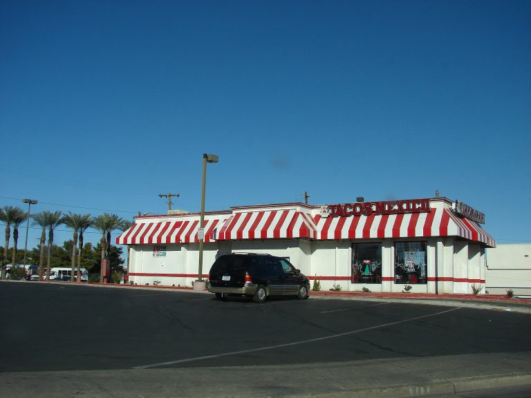 2048px Starr 071227 0979 Phoenix sp habit Tacos Mexico Las Vegas Nevada 30676400484 768x576