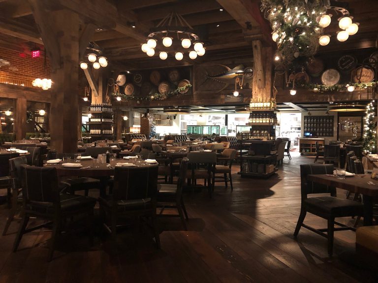 2048px Water Grill   Las Vegas   Dec 2019   Stierch 02 768x576