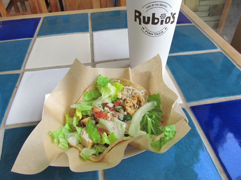 Rubios Classic Grilled Chicken Taco 27869591812 768x576